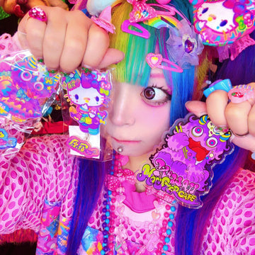 グッズと本 | 6%DOKIDOKI WORLDWIDE WEB SHOP