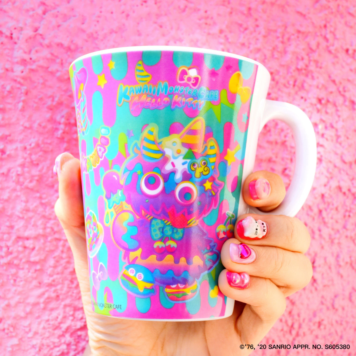 Hello Kitty Face Sculpted Mug (Pink)